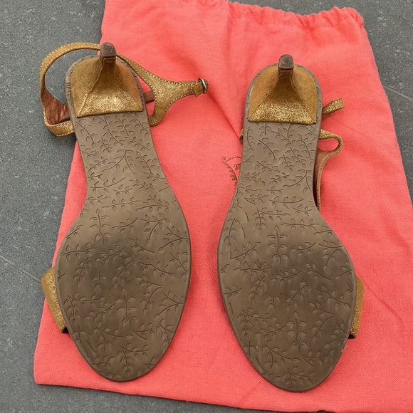 Miss Albright gold suede shoes by Anthropologie- size 9 - EUC - Picture 2 of 12